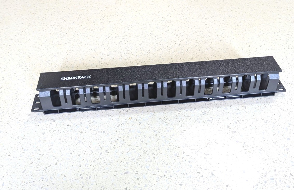 SHARKRACK UNIVERSAL 12 SLOT CABLE MANAGEMENT RAIL - 1RU PLASTIC SHARKRACK UNIVERSAL 12 SLOT CABLE MANAGEMENT RAIL - 1RU PLASTIC