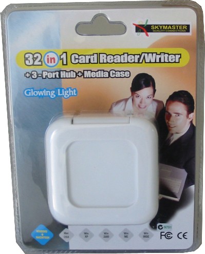 Skymaster 32 in 1 Card Reader w/ 3 Port USB Hub