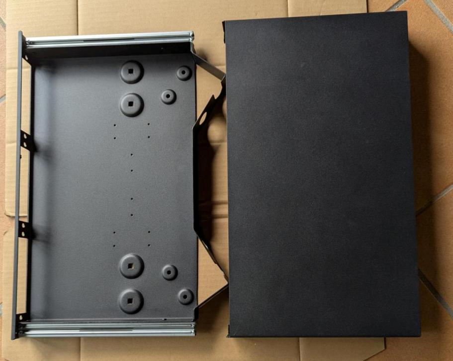 1RU 12/24/48 Port Rack Mount Fibre Optic Patch Panel Sliding 3 H 1RU 12/24/48 Port Rack Mount Fibre Optic Patch Panel Sliding 3 H